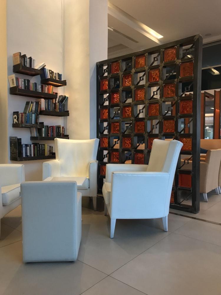 Astron Hotel Ierápetra Екстериор снимка