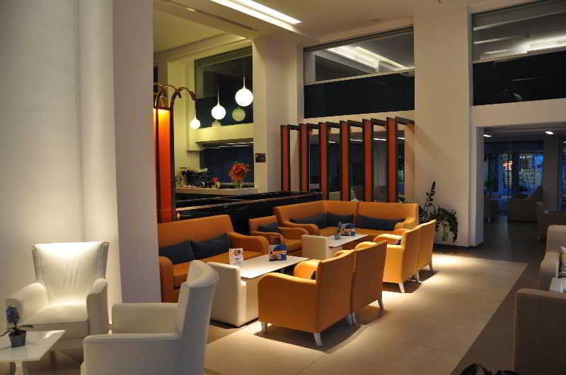 Astron Hotel Ierápetra Екстериор снимка